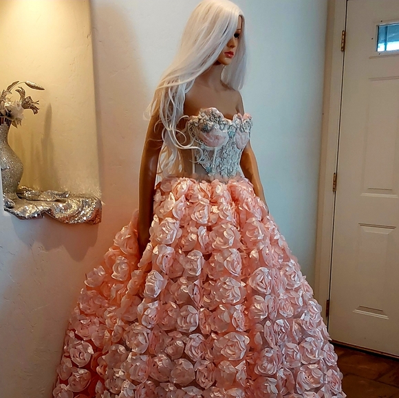 Sample Gown Only "BLOOM" Blush Ivory & Mint 3D Rosette Wedding Gown Set - Picture 5 of 14